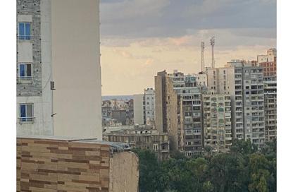 شقة - 3 غرف نوم - 2 حمامات للبيع في سبورتنج - حي شرق - الاسكندرية