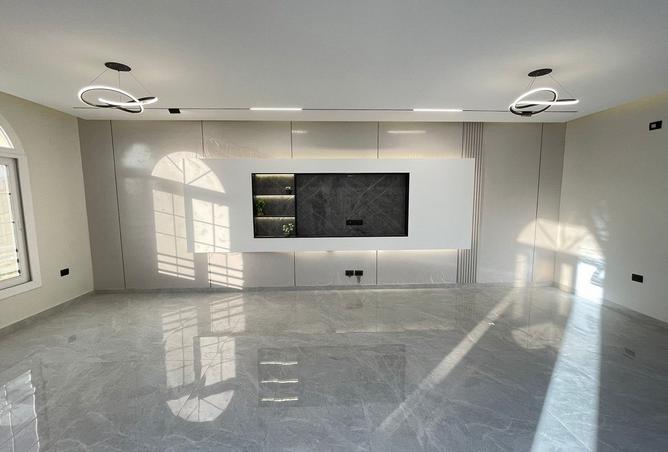 8083736 - Property Main Image