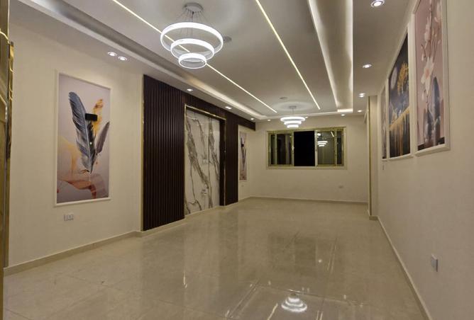 8021064 - Property Image 2