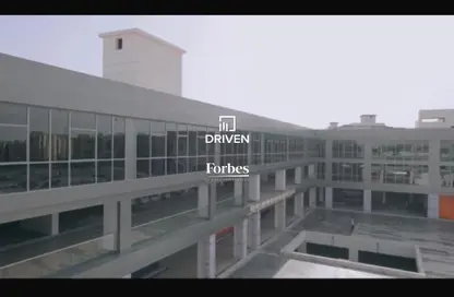 محل تجاري - استوديو - 3 حمامات للايجار في مول  بيازا 59 - الحي السادس - الشيخ زايد - الجيزة