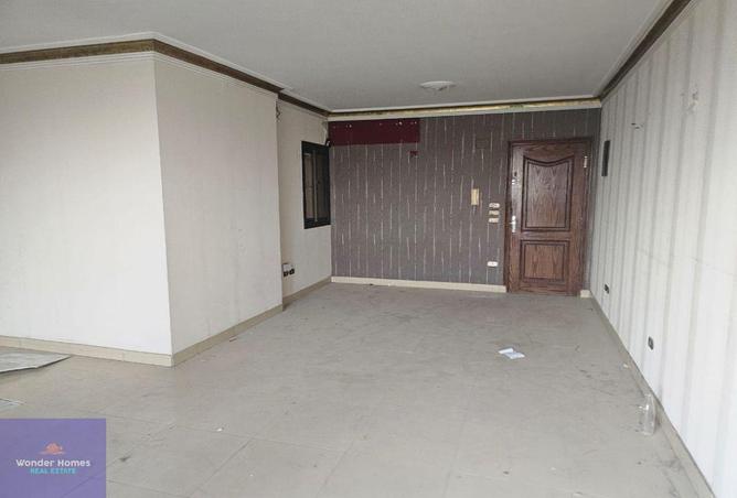 8369000 - صورة العقار 2