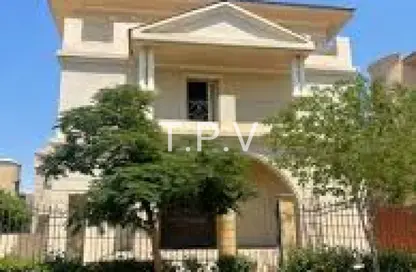 Villa - 5 Bedrooms - 6 Bathrooms for sale in Maxim - The 1st Settlement - New Cairo City - Cairo