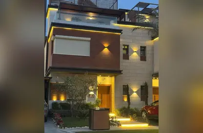Villa - 4 Bedrooms - 4 Bathrooms for sale in Azzar - 5th Settlement Compounds - The 5th Settlement - New Cairo City - Cairo