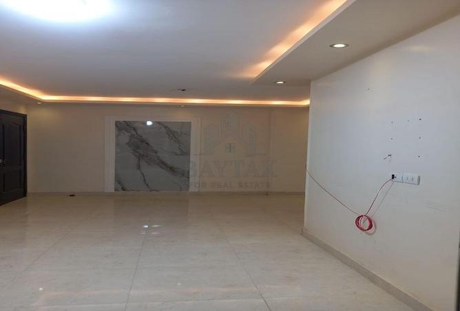 8086362 - Property Image 2