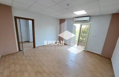 Office Space - Studio - 3 Bathrooms for rent in Sarayat Al Maadi - Hay El Maadi - Cairo