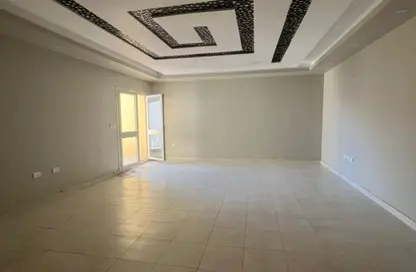Apartment - 3 Bedrooms - 2 Bathrooms for rent in Madinet Al Sahafeyeen - North Investors Area - New Cairo City - Cairo
