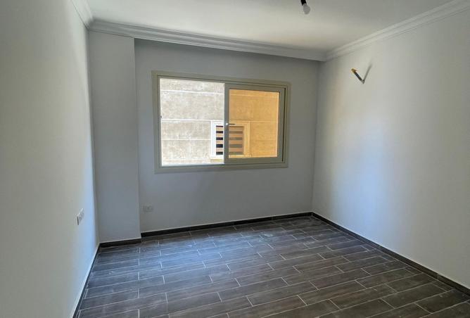 8261923 - Property Image 3