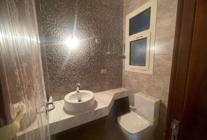 8370653 - Property Image 3