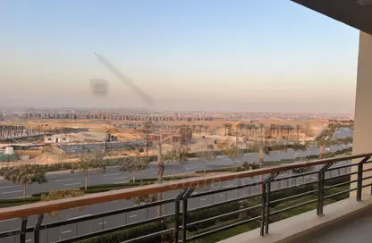 (بنتهاوس  (روف - 3 غرف نوم - 3 حمامات للايجار في فورتين جولف ريزيدنس - اب تاون كايرو - المقطم - القاهرة