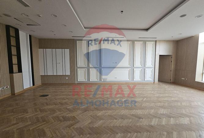 8105839 - Property Image 2