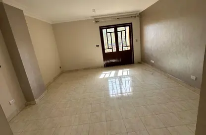 Apartment - 2 Bedrooms - 1 Bathroom for rent in El Rehab Extension - Al Rehab - New Cairo City - Cairo