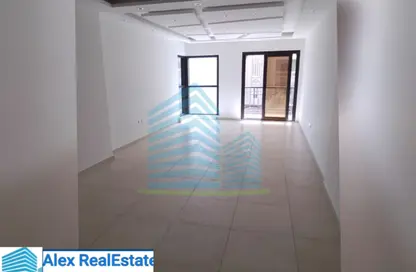 شقة - 3 غرف نوم - 2 حمامات للايجار في شارع زكي رجب - سموحة - حي شرق - الاسكندرية