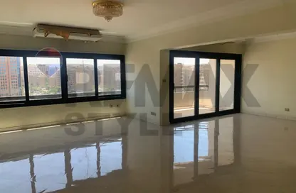 شقة - 3 غرف نوم - 2 حمامات للبيع في النزهة - القاهرة