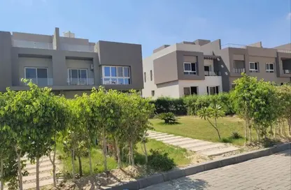 Townhouse - 4 Bedrooms - 4 Bathrooms for sale in Etapa - Sheikh Zayed Compounds - Sheikh Zayed City - Giza Townhouse - 4 Bedrooms - 4 Bathrooms for sale in Etapa - Sheikh Zayed Compounds - Sheikh Zayed City - Giza