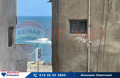 شقة - 3 غرف نوم - 1 حمام للايجار في شارع مدحت سيف اليزل خليفه - كليوباترا - حي شرق - الاسكندرية