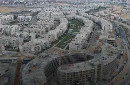 محل تجاري - استوديو - 2 حمامات للبيع في مون ريزيدنس - فيفث سكوير - التجمع الخامس - مدينة القاهرة الجديدة - القاهرة