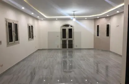 Apartment - 3 Bedrooms - 2 Bathrooms for rent in Zakaria Ahmed St. - El Banafseg 5 - El Banafseg - New Cairo City - Cairo