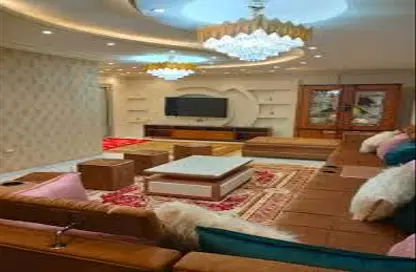 Apartment - 4 Bedrooms - 2 Bathrooms for rent in Al Mansoura - Al Daqahlya