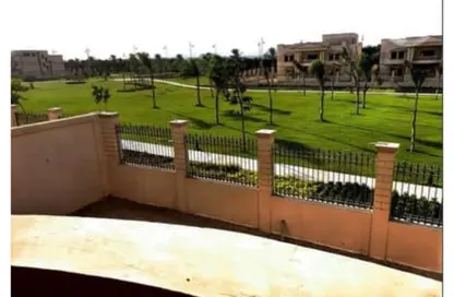 فيلا - 5 غرف نوم - 6 حمامات للبيع في رويال سيتي - كمبوندات الشيخ زايد - الشيخ زايد - الجيزة