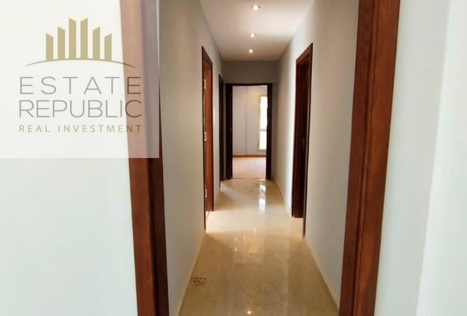 8221302 - Property Image 3