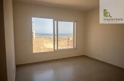 شاليه - 3 غرف نوم - 3 حمامات للبيع في لاجونا باي - العين السخنة - السويس