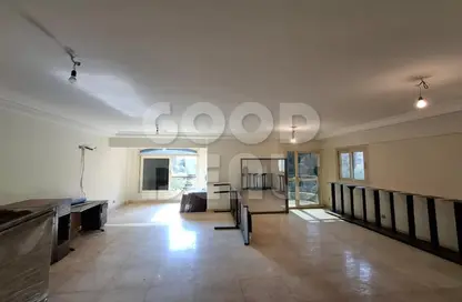 Apartment - 3 Bedrooms - 3 Bathrooms for sale in Mohammed Ezzat St. - Almazah - Heliopolis - Masr El Gedida - Cairo