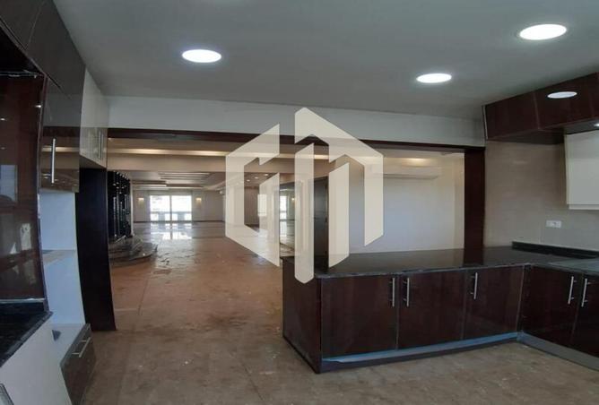 8054215 - Property Image 3
