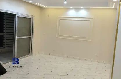 Apartment - 3 Bedrooms - 2 Bathrooms for rent in Al Khamayel city - Sheikh Zayed Compounds - Sheikh Zayed City - Giza