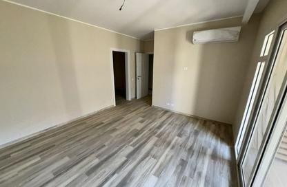 Apartment - 3 Bedrooms - 2 Bathrooms for sale in October Plaza - 6 October Compounds - 6 October City - Giza