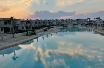 شاليه - 2 غرف نوم - 2 حمامات للبيع في ازها الساحل الشمالي - راس الحكمة - الساحل الشمالي