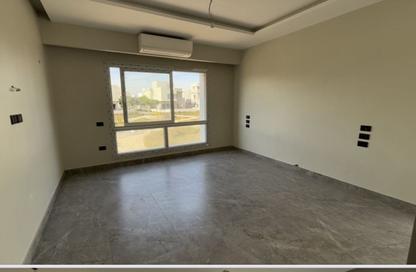 Townhouse - 3 Bedrooms - 4 Bathrooms for sale in Hyde Park - 5th Settlement Compounds - The 5th Settlement - New Cairo City - Cairo