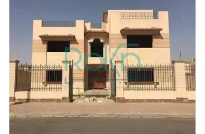 Villa - 5 Bedrooms - 5 Bathrooms for sale in Royal City - Sheikh Zayed Compounds - Sheikh Zayed City - Giza Villa - 5 Bedrooms - 5 Bathrooms for sale in Royal City - Sheikh Zayed Compounds - Sheikh Zayed City - Giza