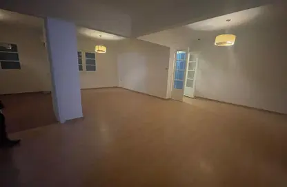 Apartment - 1 Bedroom - 2 Bathrooms for rent in Zamalek - Cairo