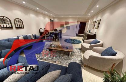 Apartment - 2 Bedrooms - 1 Bathroom for rent in Al Nasr Road - 6th Zone - Nasr City - Cairo