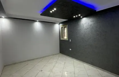 Apartment - 3 Bedrooms - 2 Bathrooms for sale in Al Lebeny Axis - El Mariouteya - Faisal - Hay El Haram - Giza