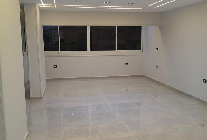 8419094 - Property Main Image