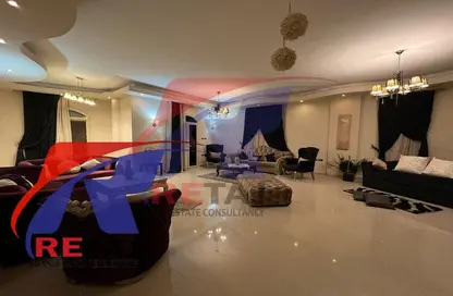 دوبلكس - 3 غرف نوم - 2 حمامات للايجار في شارع دكتور ياسين عبد الغفار - المنطقة ج - حى جنوب الاكايمية - مدينة القاهرة الجديدة - القاهرة