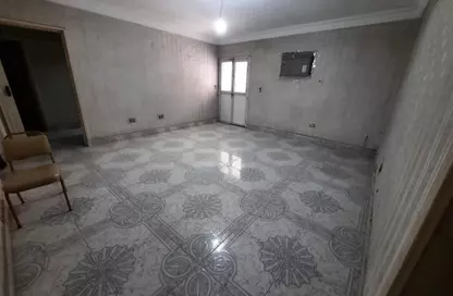 شقة - 3 غرف نوم - 1 حمام للبيع في شارع مكرم عبيد - المنطقة السادسة - مدينة نصر - القاهرة