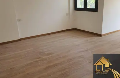 شقة - 3 غرف نوم - 2 حمامات للبيع في مون ريزيدنس - فيفث سكوير - التجمع الخامس - مدينة القاهرة الجديدة - القاهرة