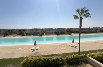 شاليه - 2 غرف نوم - 3 حمامات للبيع في ازها الساحل الشمالي - راس الحكمة - الساحل الشمالي