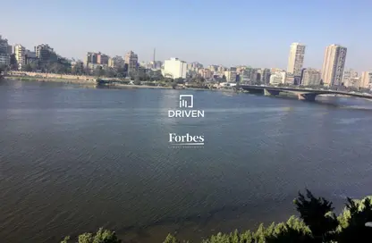 شقة - 8 غرف نوم - 5 حمامات للبيع في شارع عبد العزيز ال سعود - المنيل - حي المنيل - القاهرة