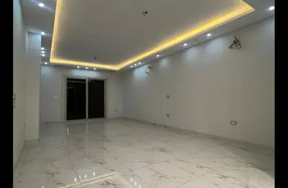 شقة - 3 غرف نوم - 2 حمامات للايجار في مدينة الخمائل - كمبوندات الشيخ زايد - الشيخ زايد - الجيزة