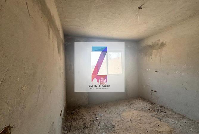 8379188 - Property Image 2