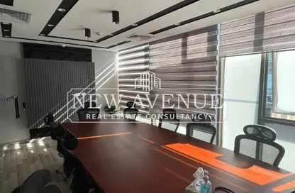 مساحات مكتبية - استوديو - 1 حمام للبيع في تقاطع - طريق الواحات - مدينة 6 أكتوبر - الجيزة