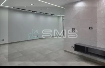 Apartment - 2 Bedrooms - 2 Bathrooms for sale in El Rehab Extension - Al Rehab - New Cairo City - Cairo