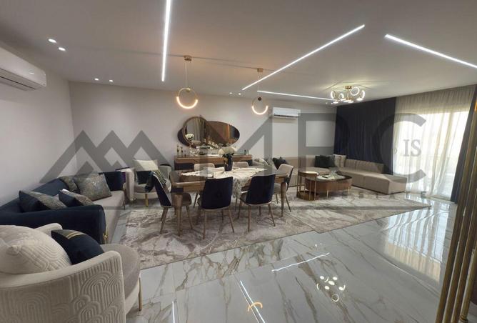 8094023 - Property Image 2
