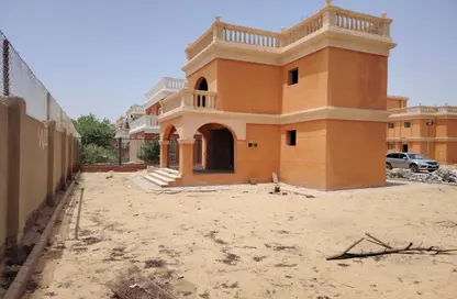 أي فيلا - 3 غرف نوم - 3 حمامات للبيع في ستيلا هليوبوليس - طريق مصر إسماعيلية الصحراوي - القاهرة