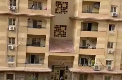 Apartment - 3 Bedrooms - 1 Bathroom for sale in Gardenia City Compound Nasr City - Zahraa Madinat Nasr - Nasr City - Cairo