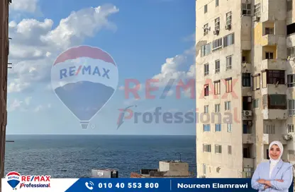 Apartment - 2 Bedrooms - 1 Bathroom for sale in Mansoura St. - Saba Basha - Hay Sharq - Alexandria