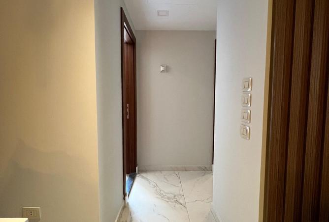 8421870 - Property Image 3